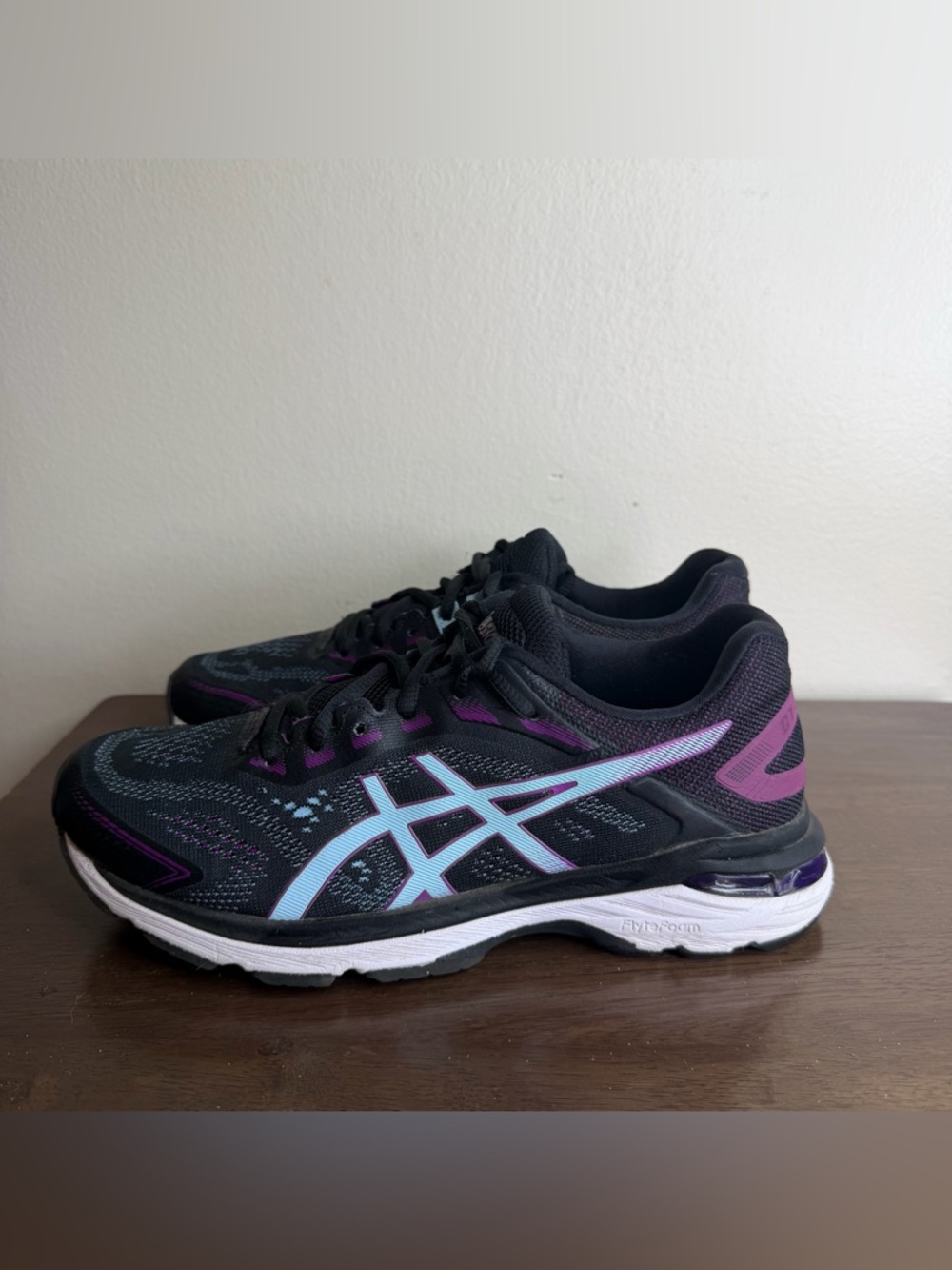 Asics GT 2000 7 Black Purple Running Shoes Sz 8 Womens